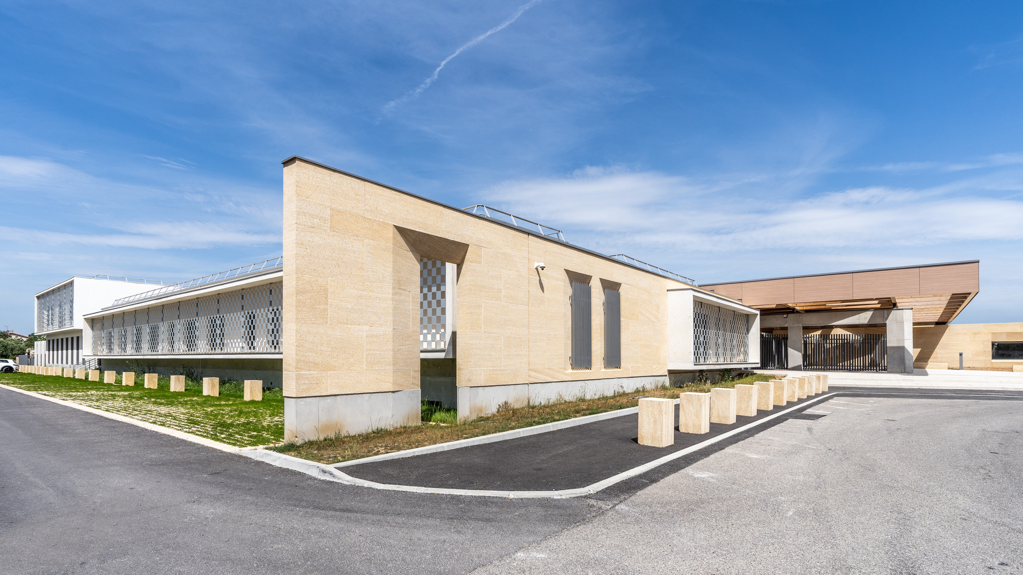 伏尔泰学院丨法国丨NM2A-38