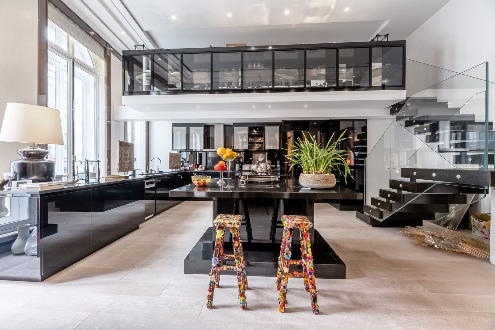 巴黎圣日耳曼区 640 平米豪华公寓,古典与现代的完美结合-12