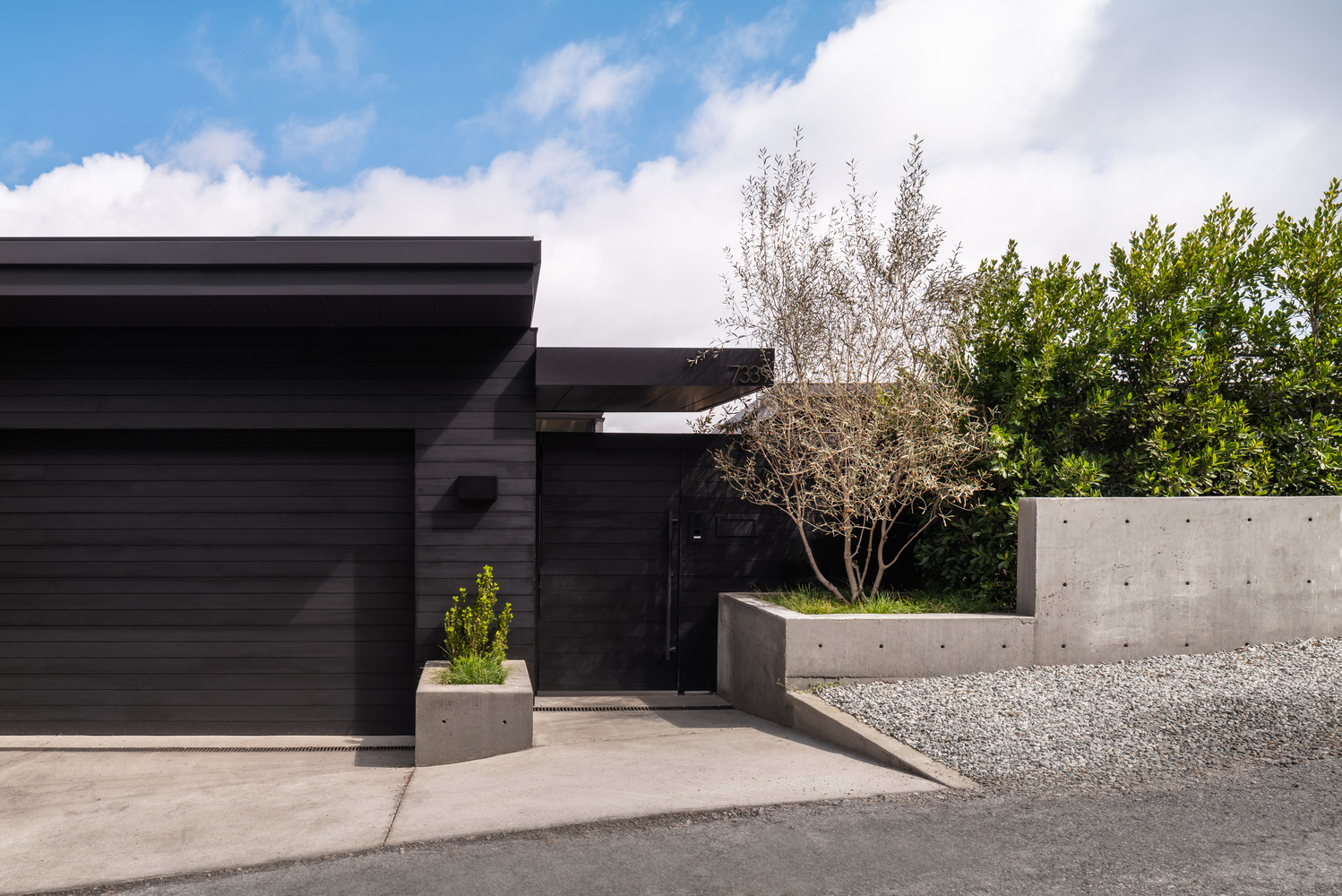 t House · 现代山地住宅设计丨Aaron Neubert Architects-2