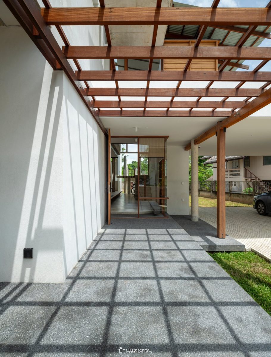 บ้านวิวภูเขาทรอปิคัลโมเดิร์น เปิดมุมมองสู่ดอยสุเทพ - บ้านและสวน-6