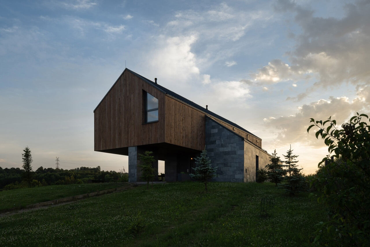 Dom na wzgórzu - reinterpretacja klasycznej bryły w projekcie w Radziszowie - PLN Design-9