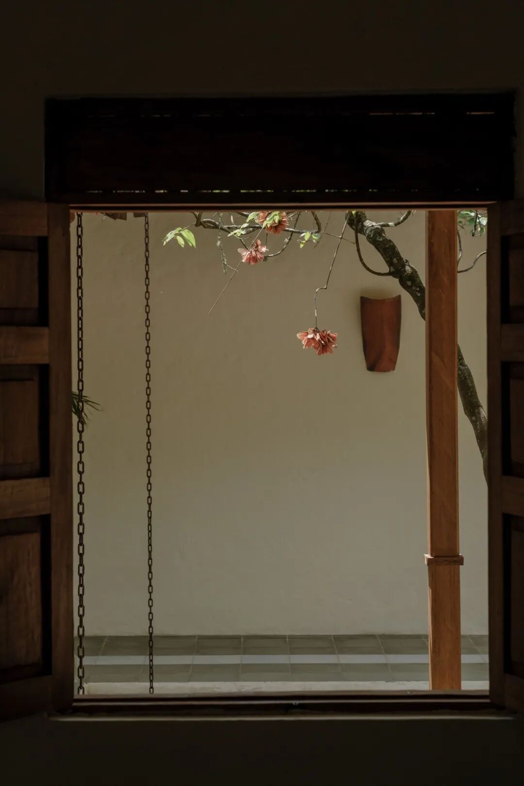 卡萨拉斯玛格丽塔斯公寓(Casa常见指房子、公寓等,由于缺乏更多背景信息,一般以公寓来常见处理,但根据具体场景这里也可能表示其他场所;Las Margaritas音译过来是拉斯玛格丽塔斯 ,它可能是具体的人名、地名等,可根据实际情况进一步确认指代对象及更合适的译法,如果是酒店、度假村等也可纠正信息重新让我翻译 )丨哥伦比亚丨Trópico Arquitectura-11