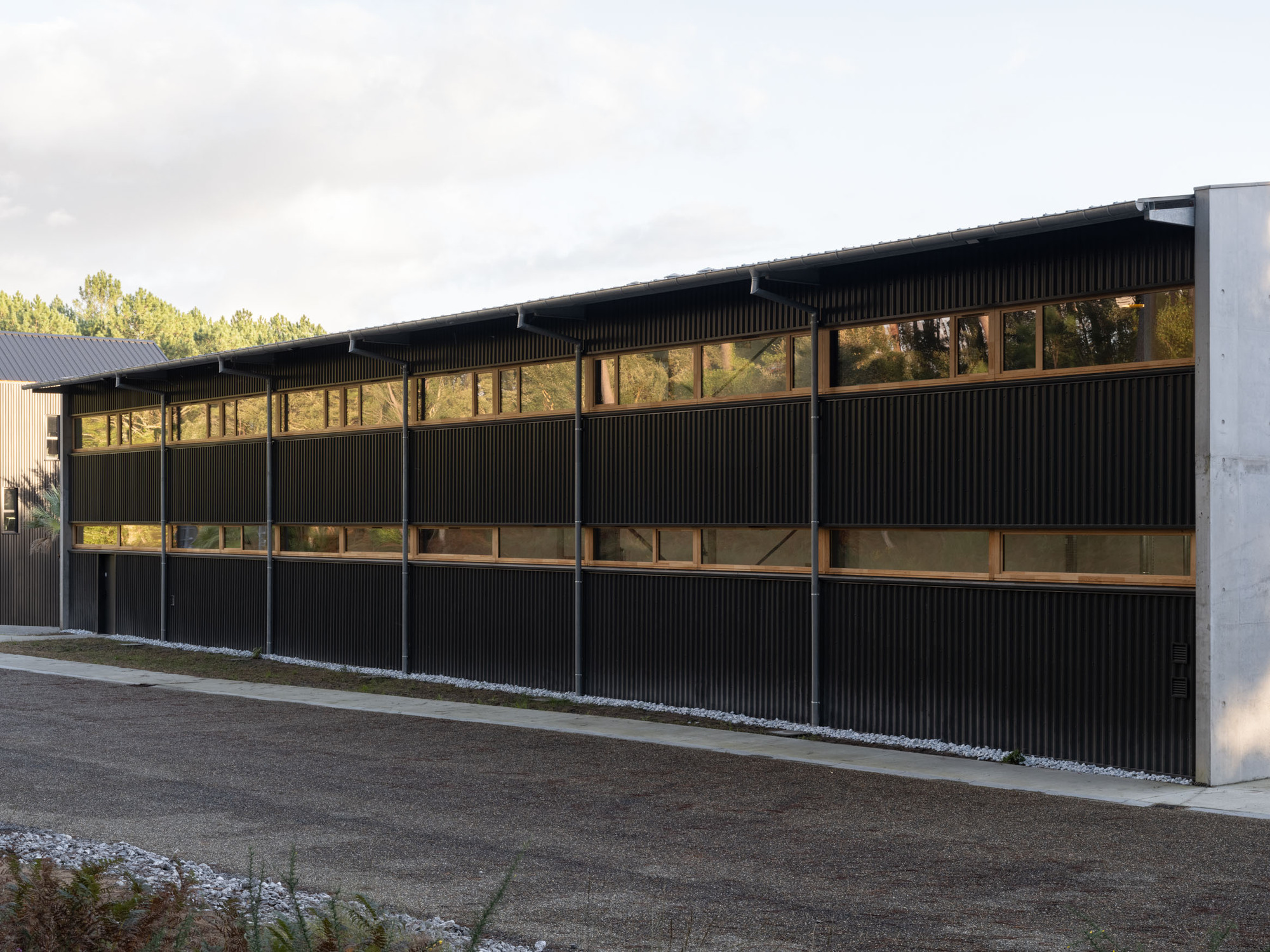 扬声器装配厂丨France丨formalocal-26