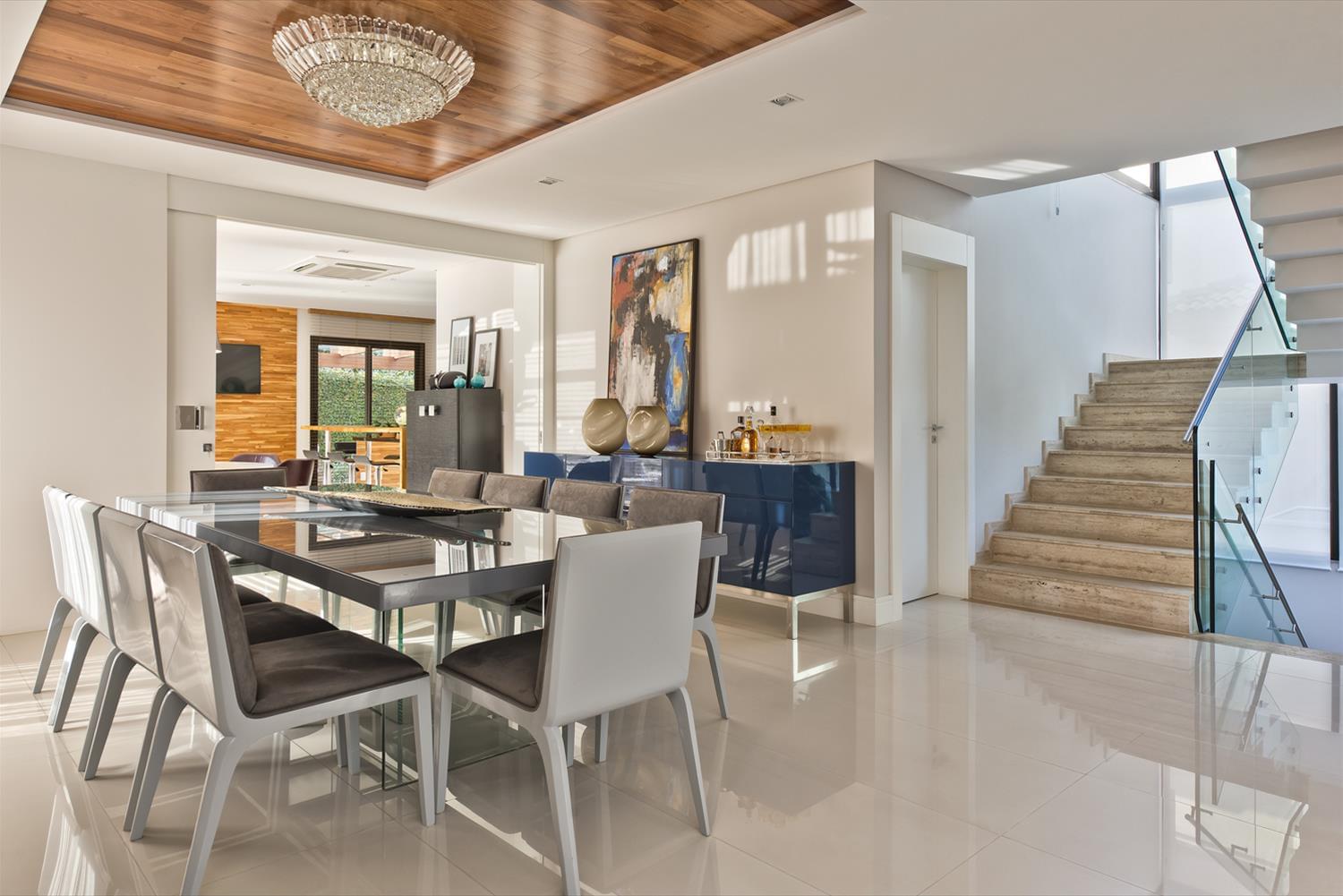 现代简约之家 | Curitiba 的钢铁魅力-6