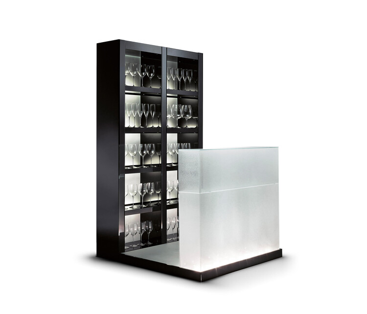 现代家庭酒吧设计丨Architonic-20