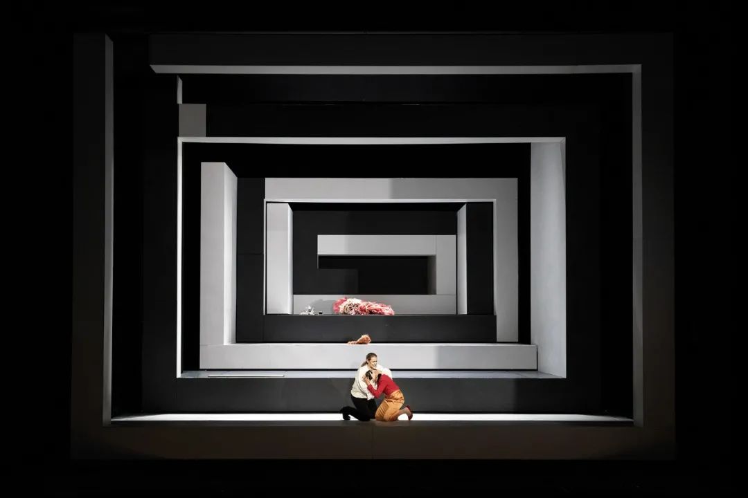 舞台魔法师 | 塞巴斯蒂安·汉纳克的震撼空间美学-20