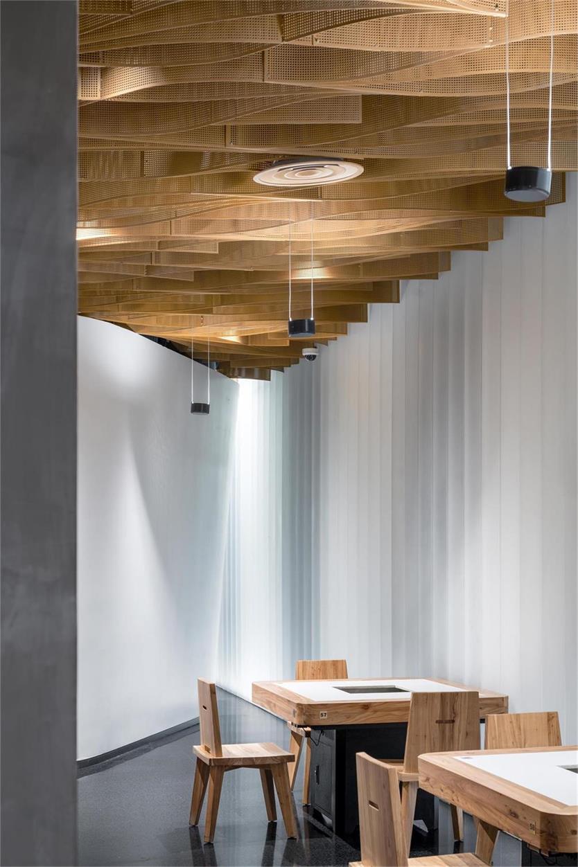 巴奴毛肚火锅“概念餐厅”丨中国郑州丨Kane AUD,Studio Link  Arc,陆轶辰团队-11