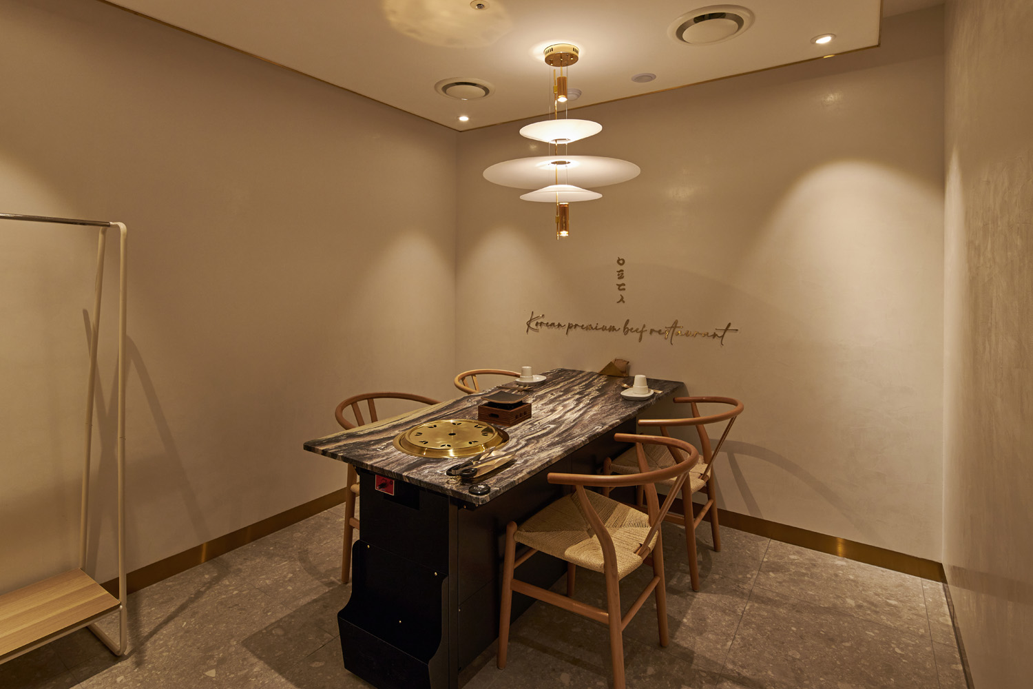 现代高级 70 平小户型设计案例-20