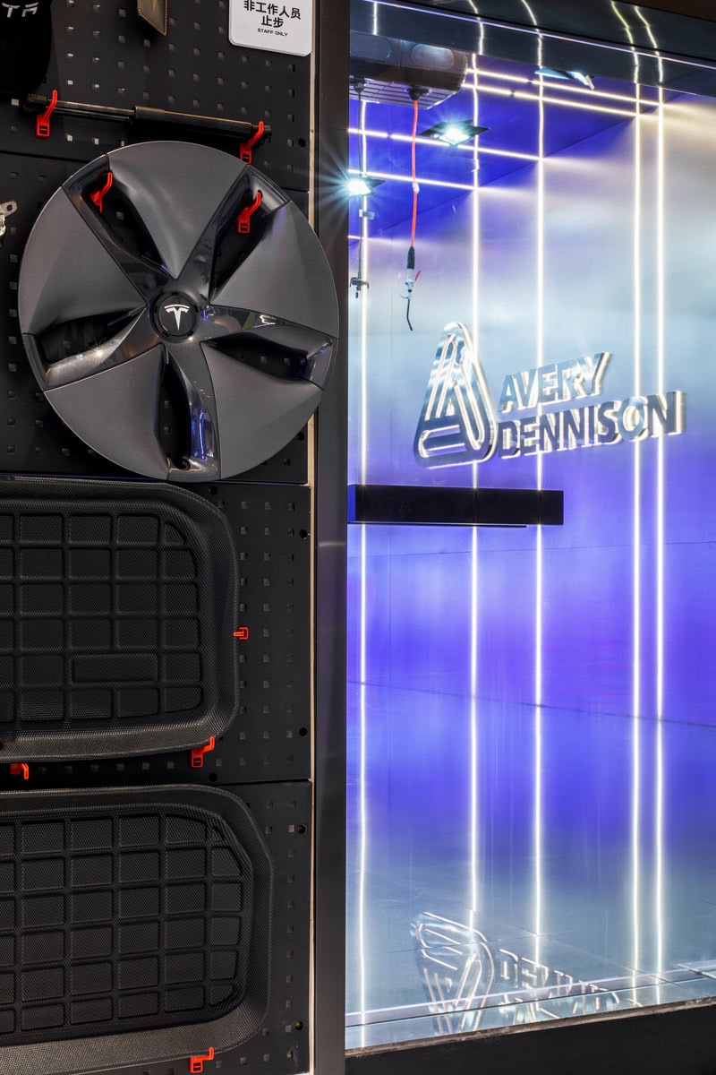 华中首家特斯拉 OTA 拓速升级店-18