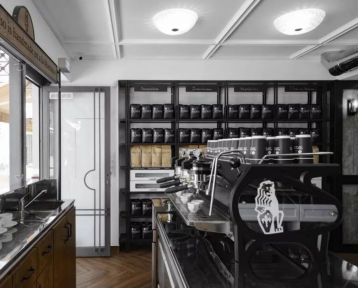 两个咖啡店,看懂外国人对待咖啡的态度-39