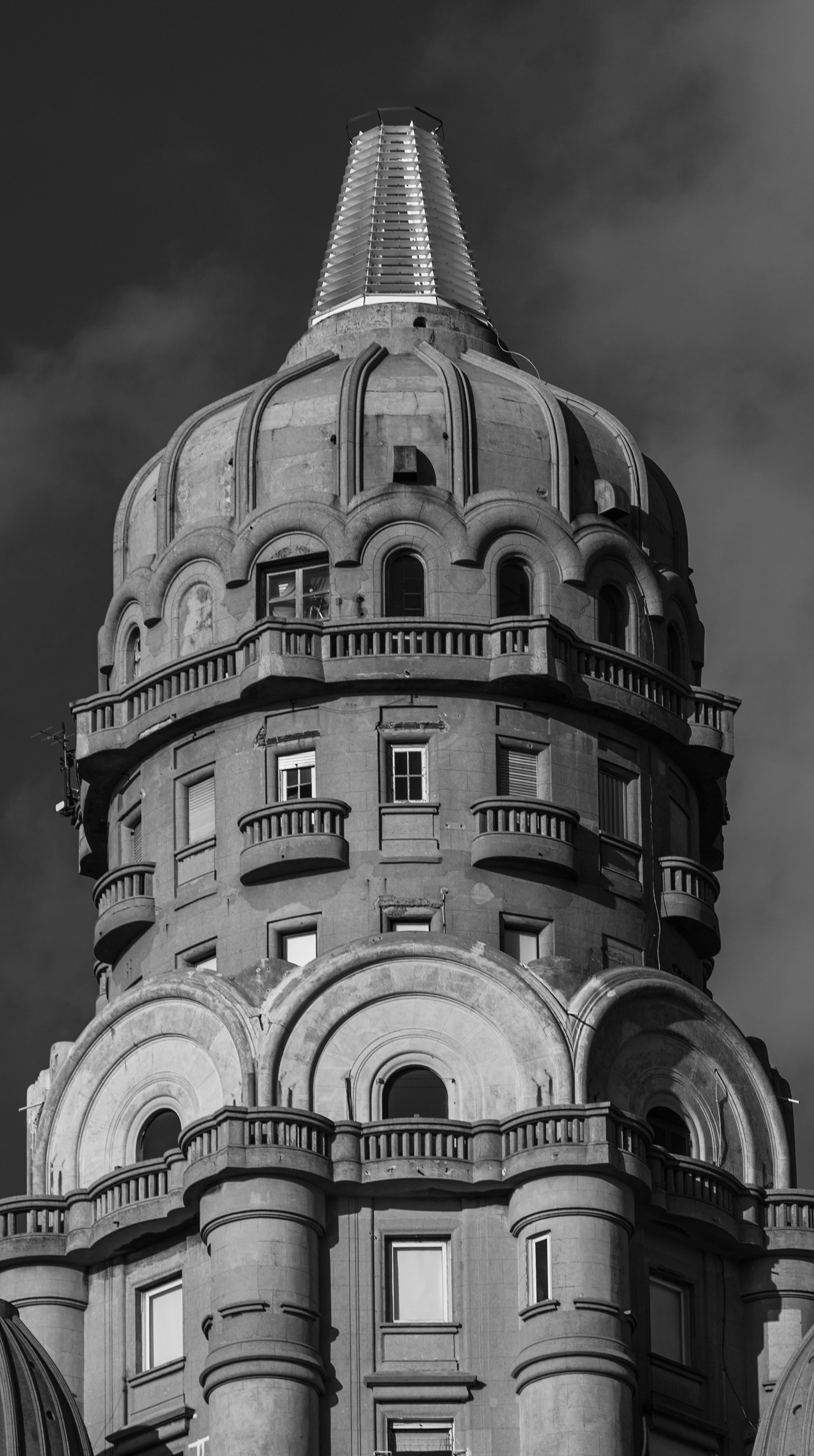 灰调蒙特维多-4