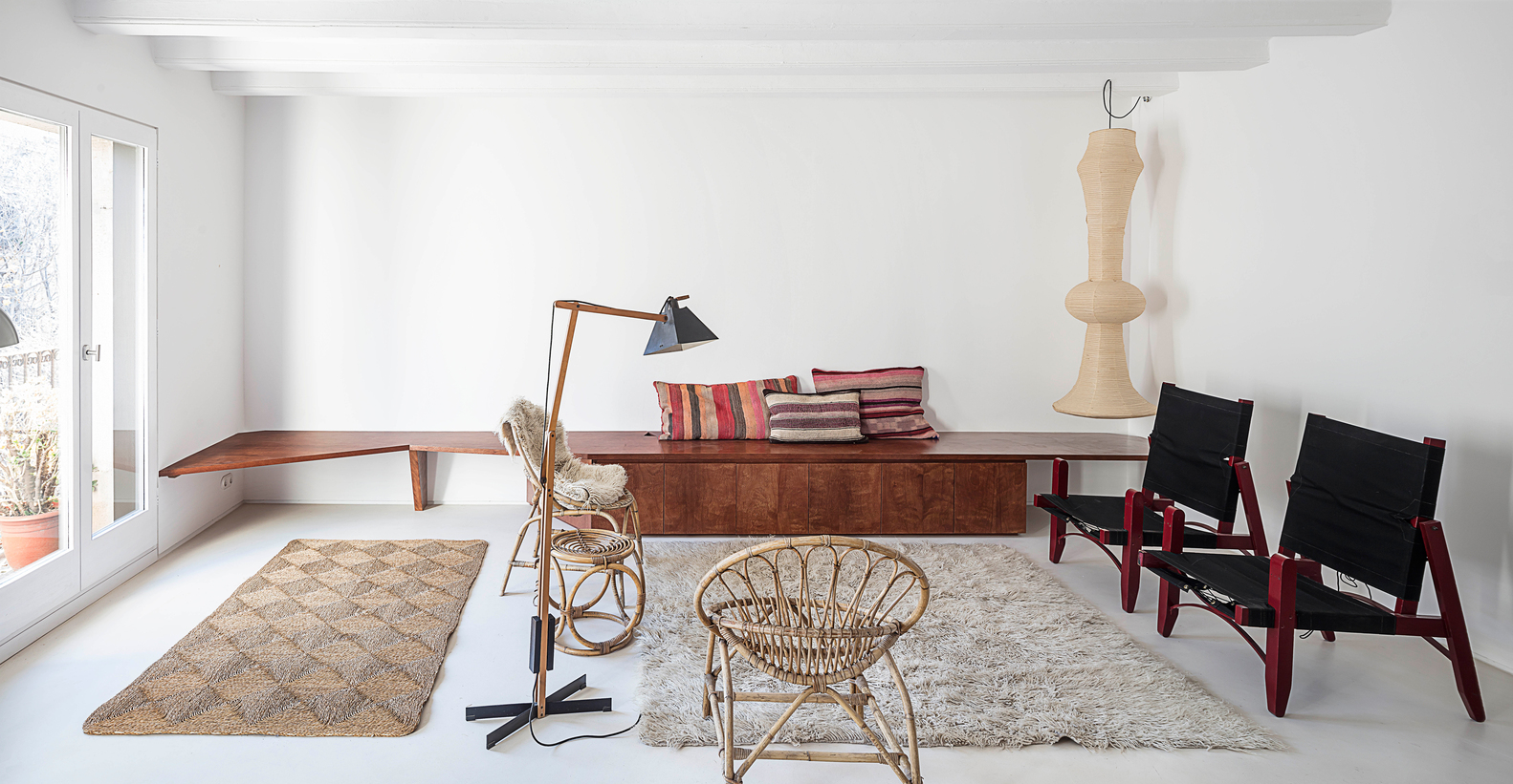 巴塞罗那“Loft not Loft”翻新 | 曲线家具打造灵动空间-24