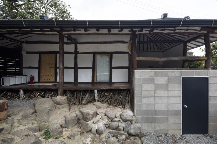 韩国乡村别墅的奇妙改造-2