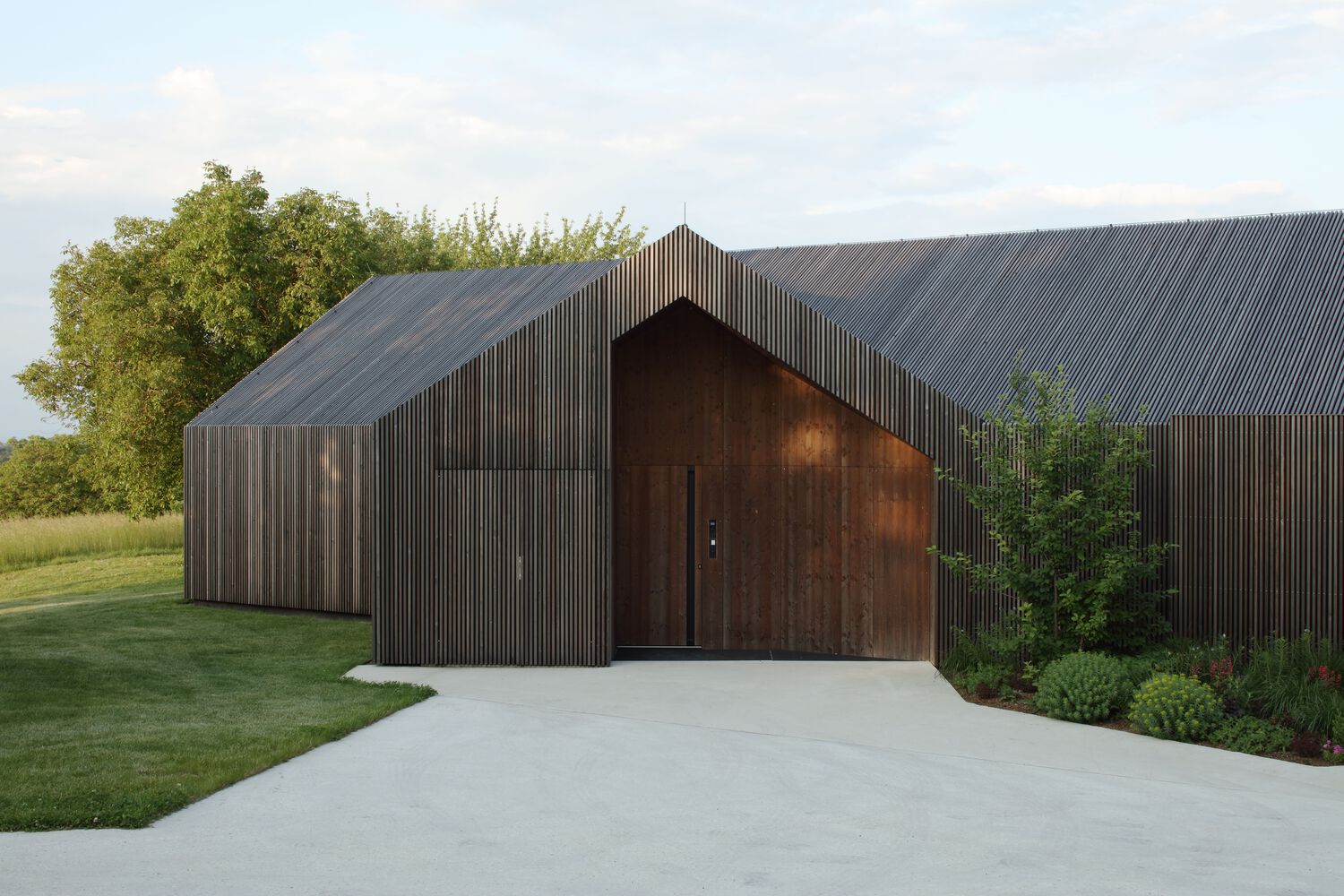 山水之间的宁静家园-4