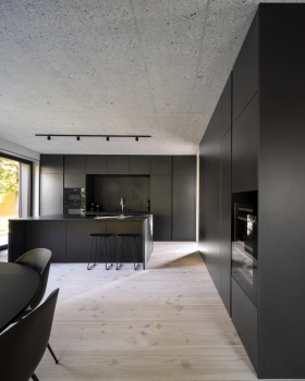框架房屋丨OFIS Architects