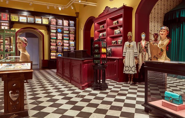 Gucci Garden 梦幻庄园,集艺术展览、精品店、餐厅于一体-46