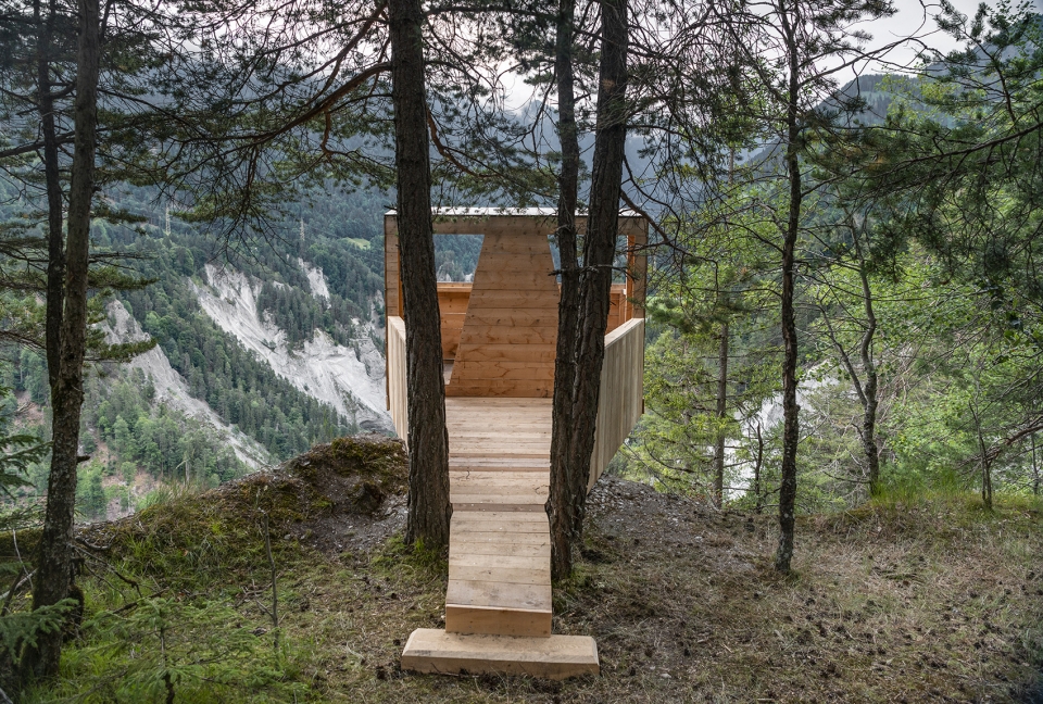 瑞士 Safiental 艺术双年展 | 垂直与水平的美学探索-7