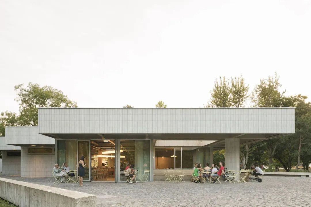 费迪南德餐厅（Bistro Ferdinand）丨斯洛伐克布拉迪斯拉发丨新租设计（未明确具体主体）-23