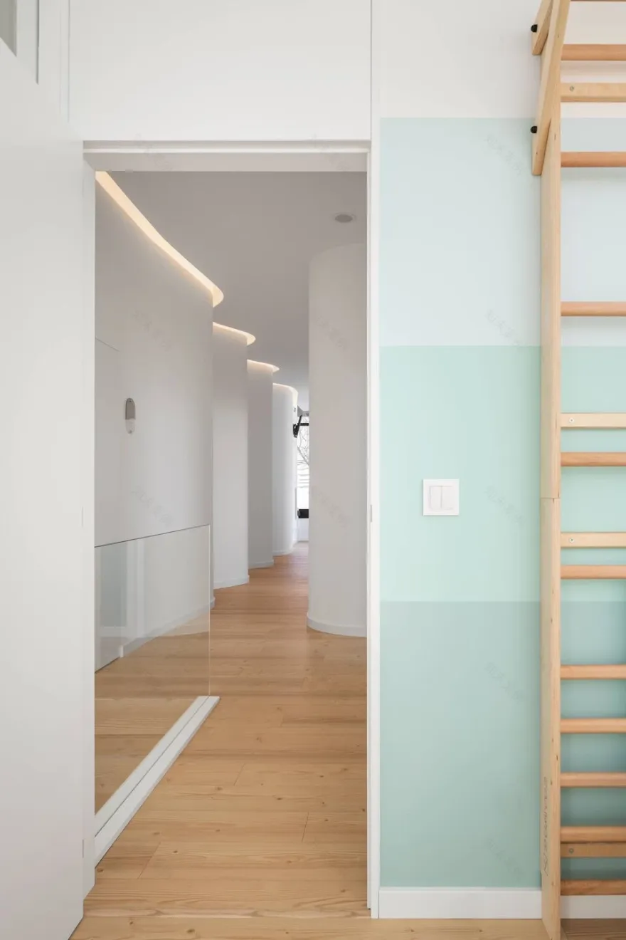 葡萄牙阳光医疗办公室设计丨Arquitetos Rómulo Neto-21