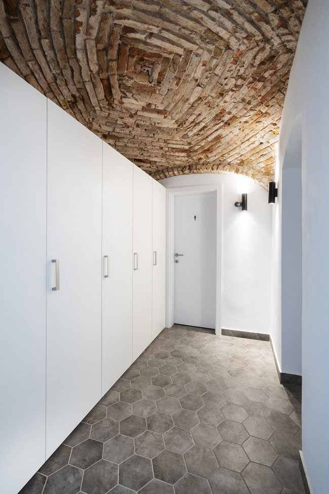 匈牙利 Horgos 办公室  GASPARBONTA   Partners-22