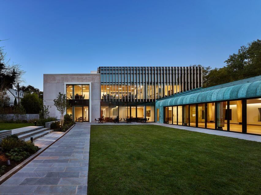 华贵铜韵 · 挪威驻美大使馆丨哥伦比亚丨Fentress Architects-16