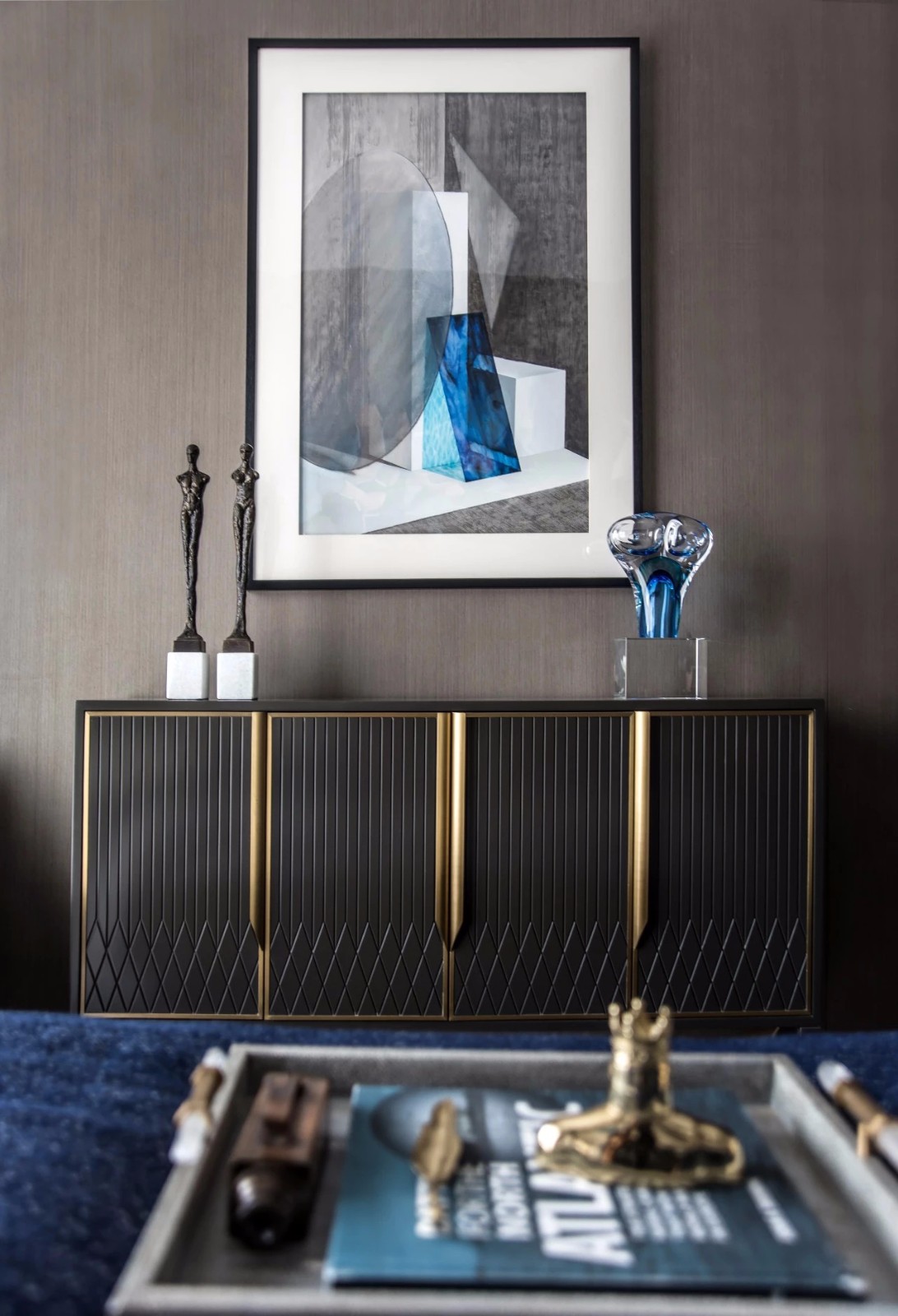 南京宝华山南麓高级灰现代风别墅设计-18