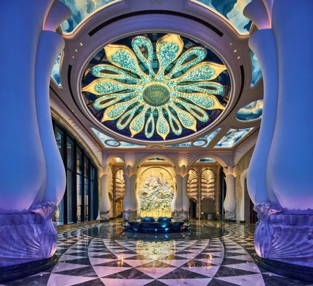 亚泰国际打造东方影都主题酒店-28