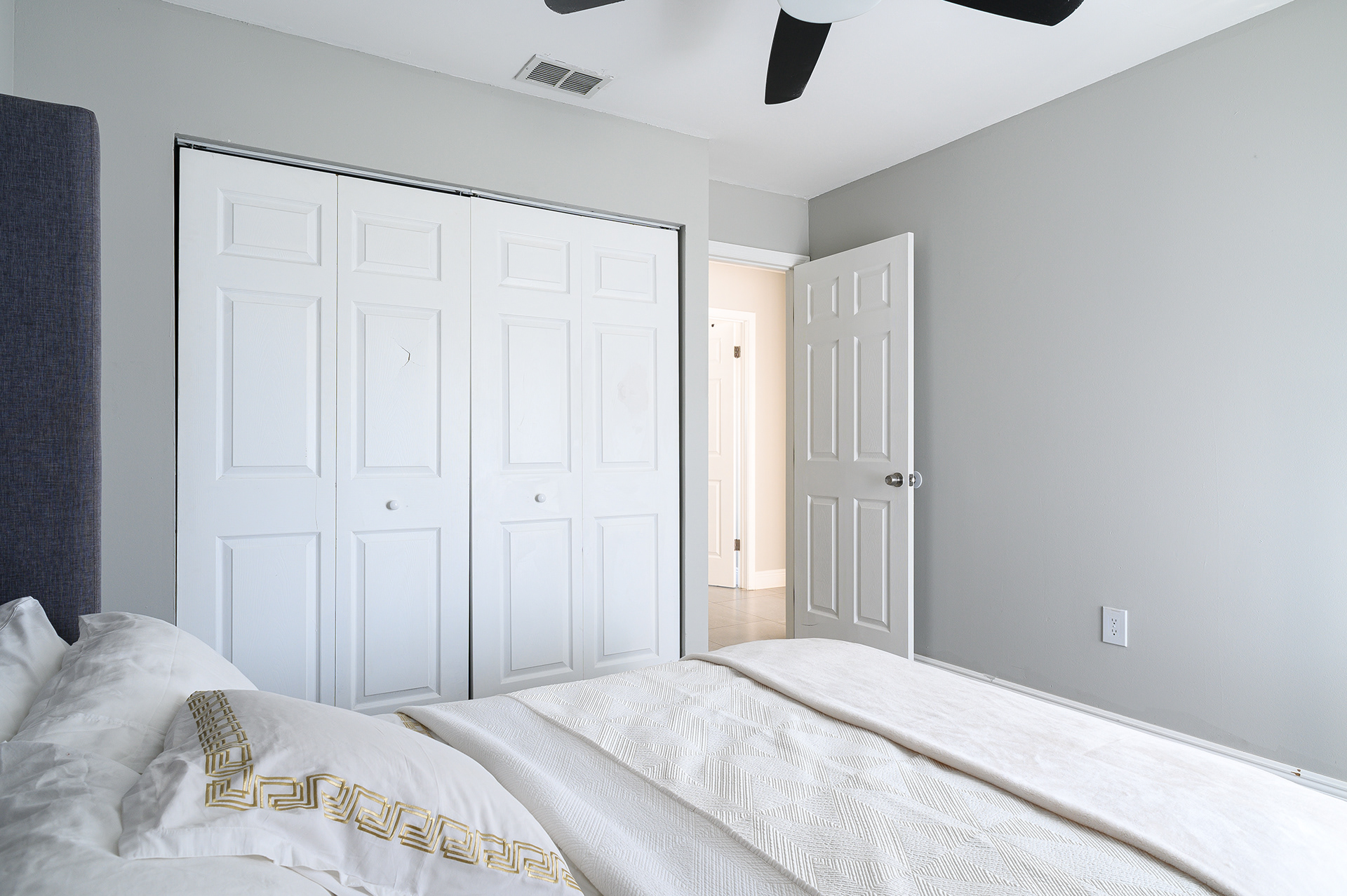 Complete Airbnb Listing 2-16