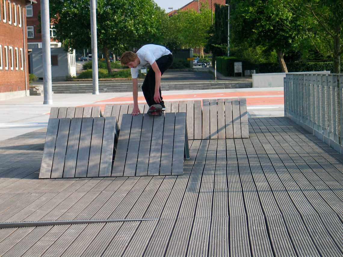 欧登塞港湾广场-10