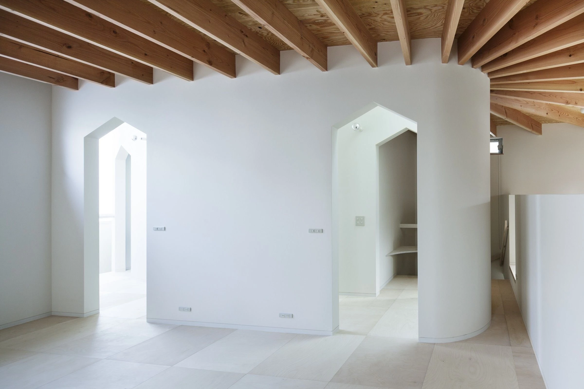 大阪方形住宅中的宁静与活力空间-30