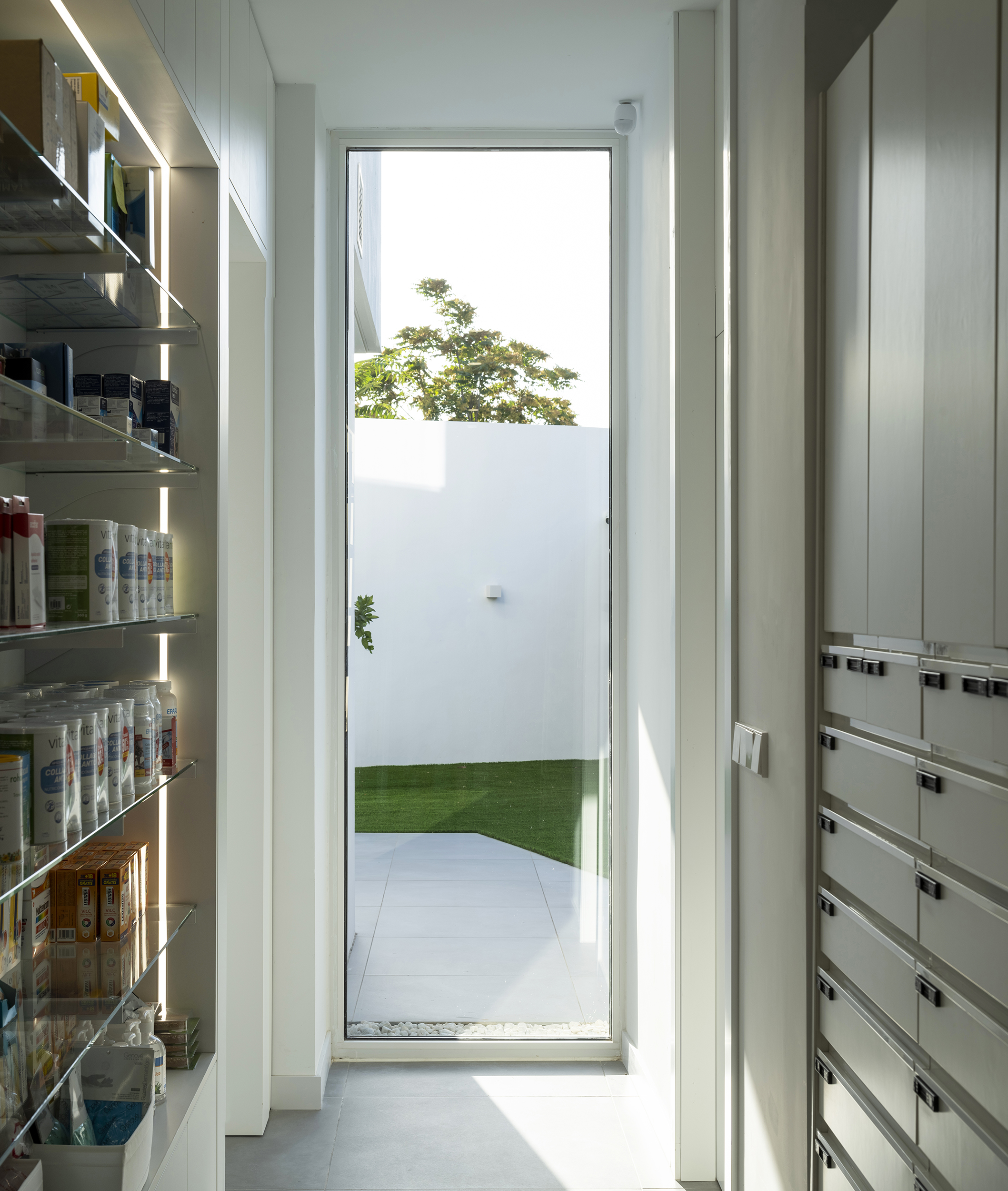 药店 住房 武器丨西班牙格拉纳达丨O·CO arquitectos-14