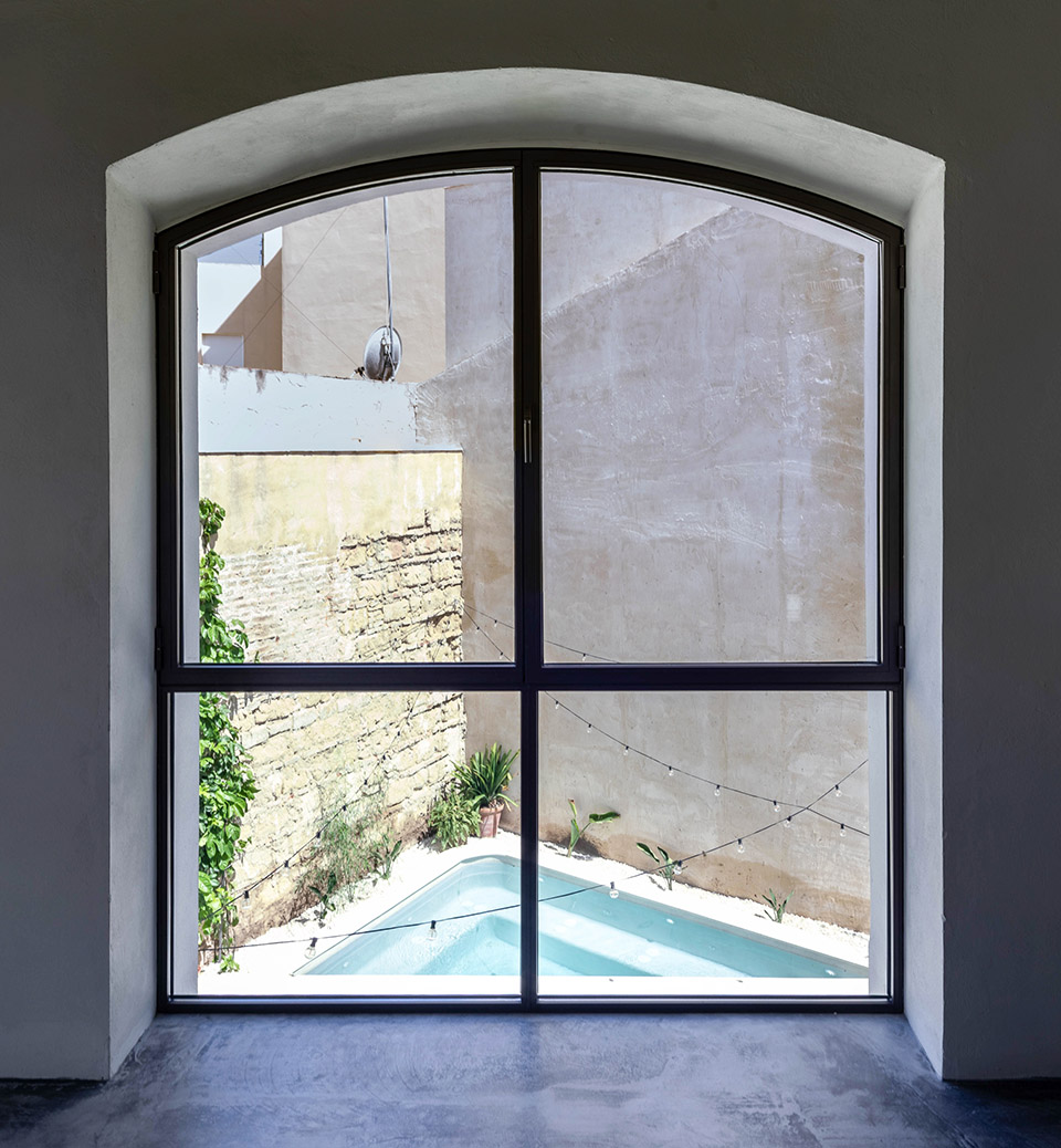 西班牙雪利酒窖中的住宅丨Iniesta Nowell Arquitectos-24