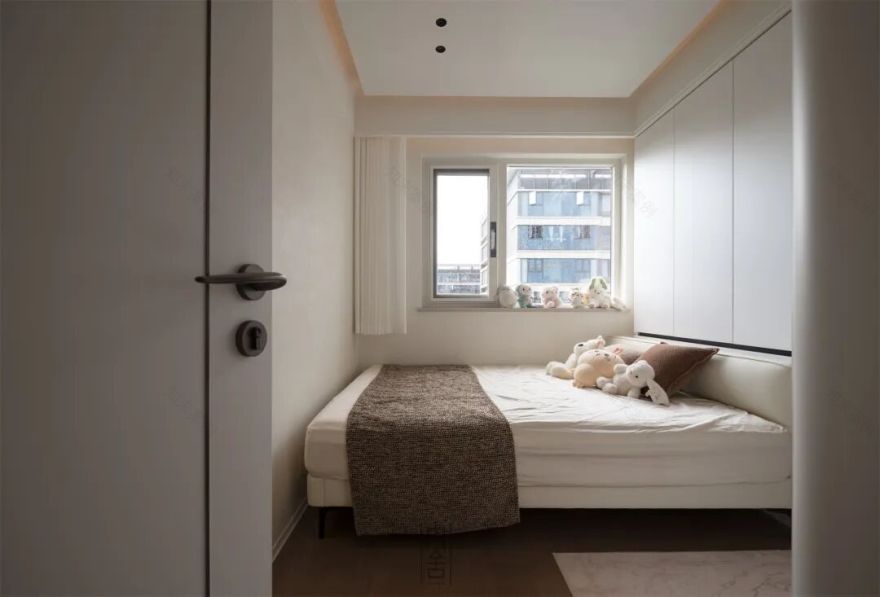 内舍软装丨128㎡奶油意式风,打破传统横厅布局,让空间更宽敞!-51