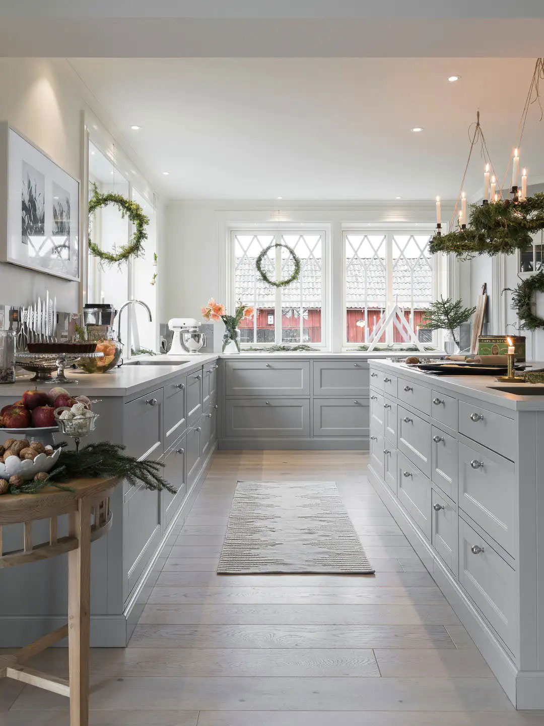 瑞典斯德哥尔摩冬季小屋的节日装饰-3