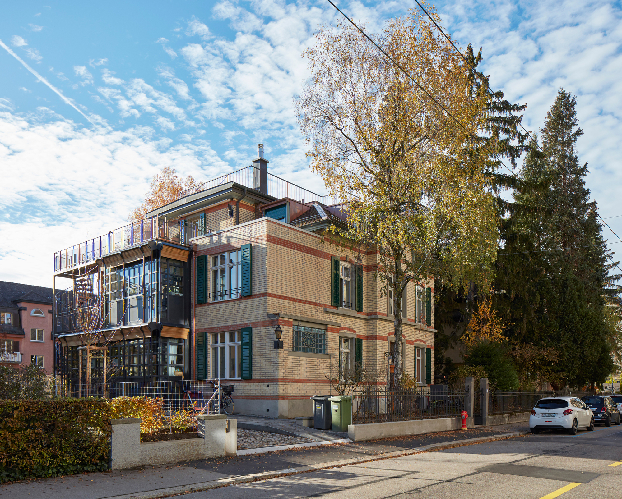 Renovation and Extension of a Heritage-protected Residence Building / AMJGS Architektur-33