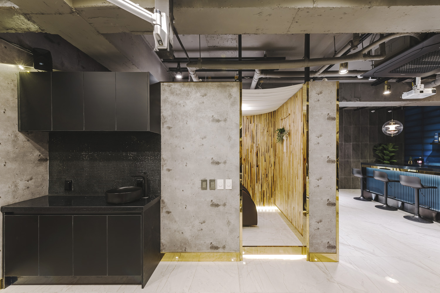 29 平男性美容院，简约奢华的全套空间设计-8