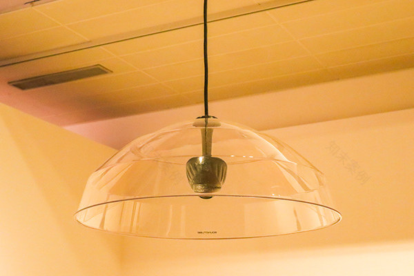 回声,一座城市的反射(注:refle·os推测应为reflejos,西班牙语反射、反响之意) -89