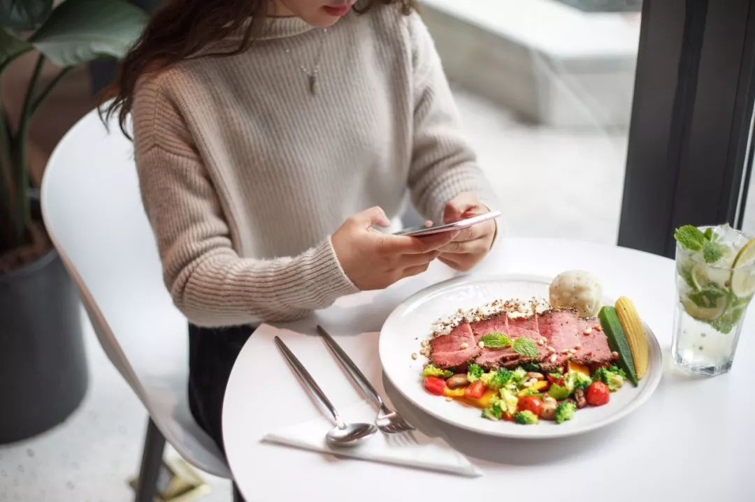 重庆粟集轻食空间 | 减法设计，粗糙变细腻-142