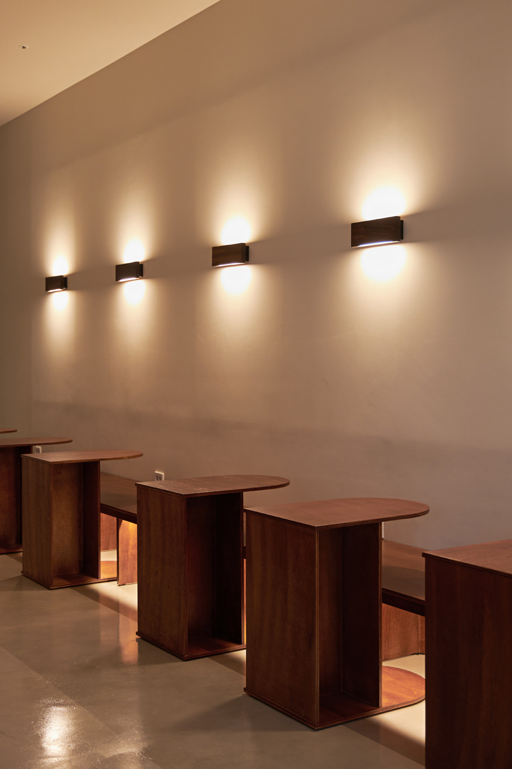 木质豪华内饰 | ESPRESSO 的 30 平米现代设计-14