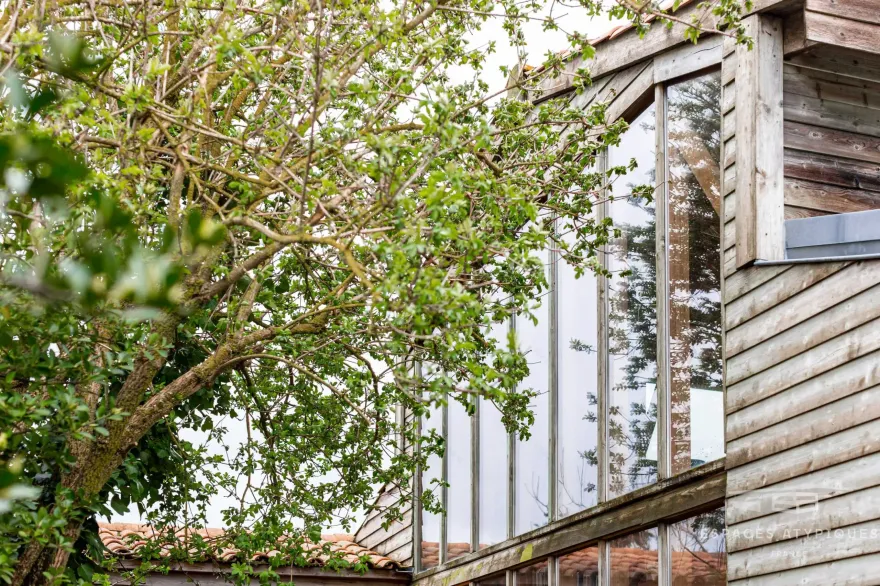 法式海滨木屋设计,厨房金属元素抢眼-13