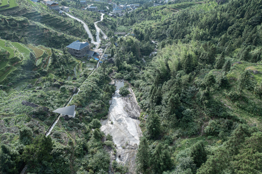 白水洞天,山野几何·白水洞村石瀑间的线性钢亭组群丨中国邵阳丨湖南大学建筑与规划学院-4