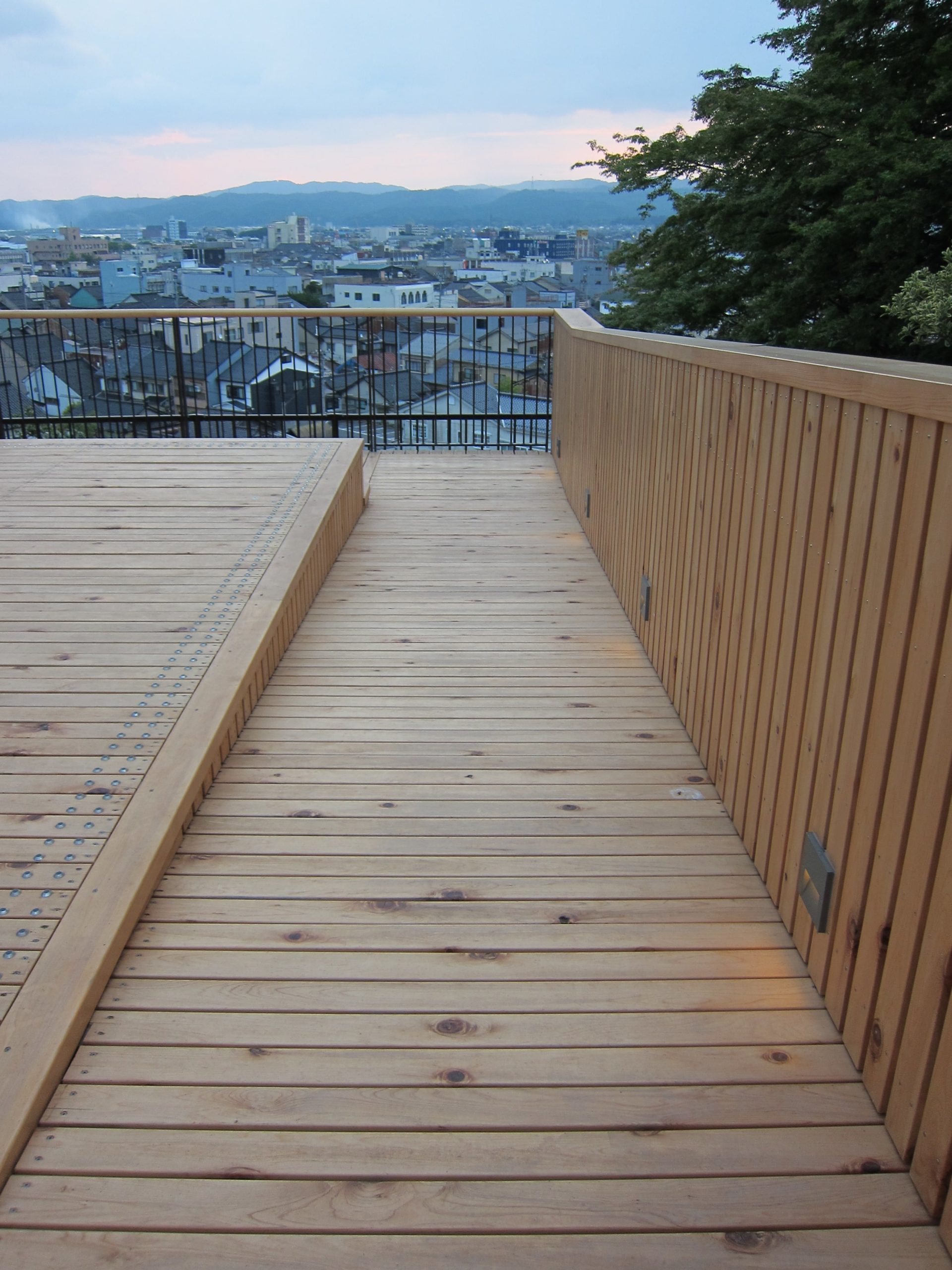 小丸山城址公園の照明デザイン丨計画情報研究所,橋本建築造園設計,能登デザイン室,家山真建築研究室-22