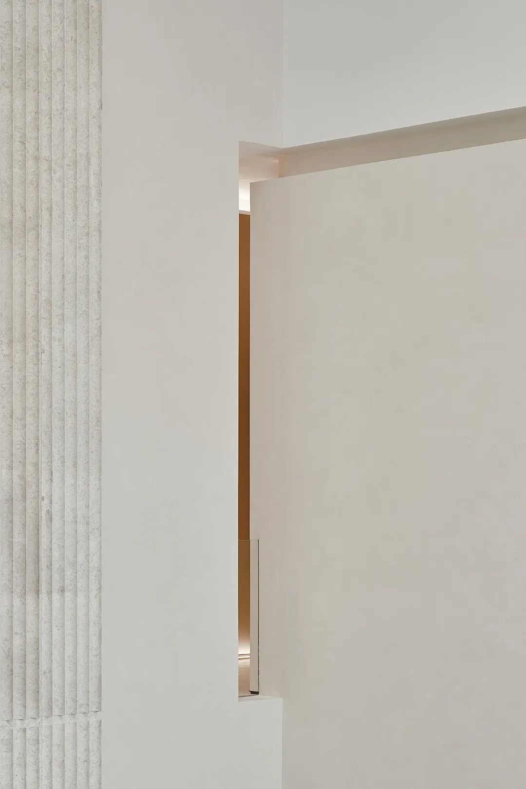 中南置地临沂林樾展示中心 | 原始美感的空间艺术-20