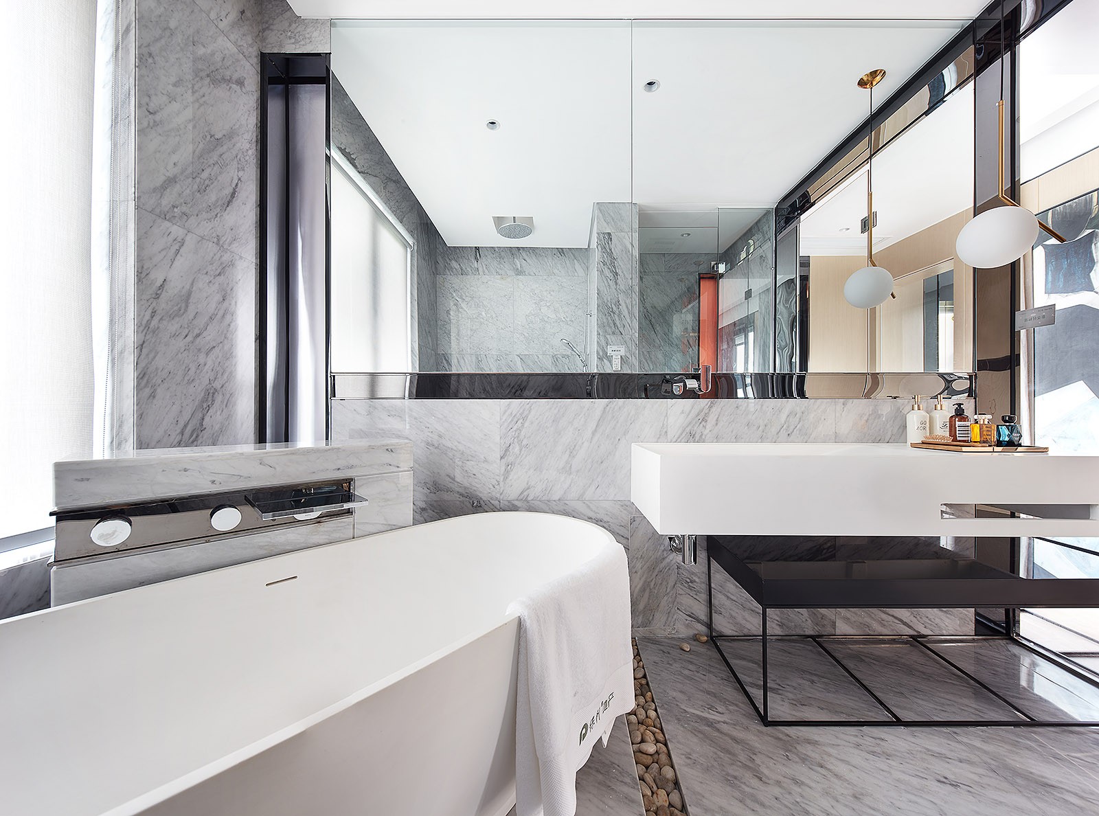 现代低奢简约精致别墅  SNP-18