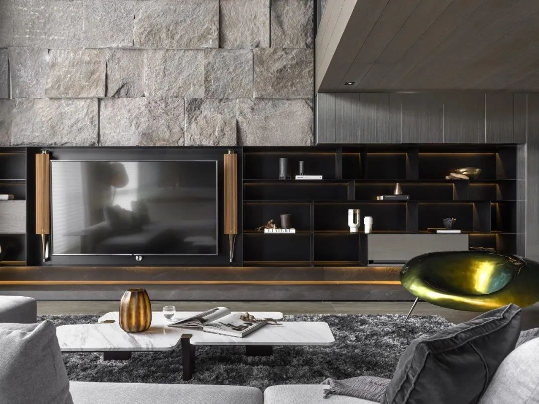 外冷内热的 285㎡共同居所-9