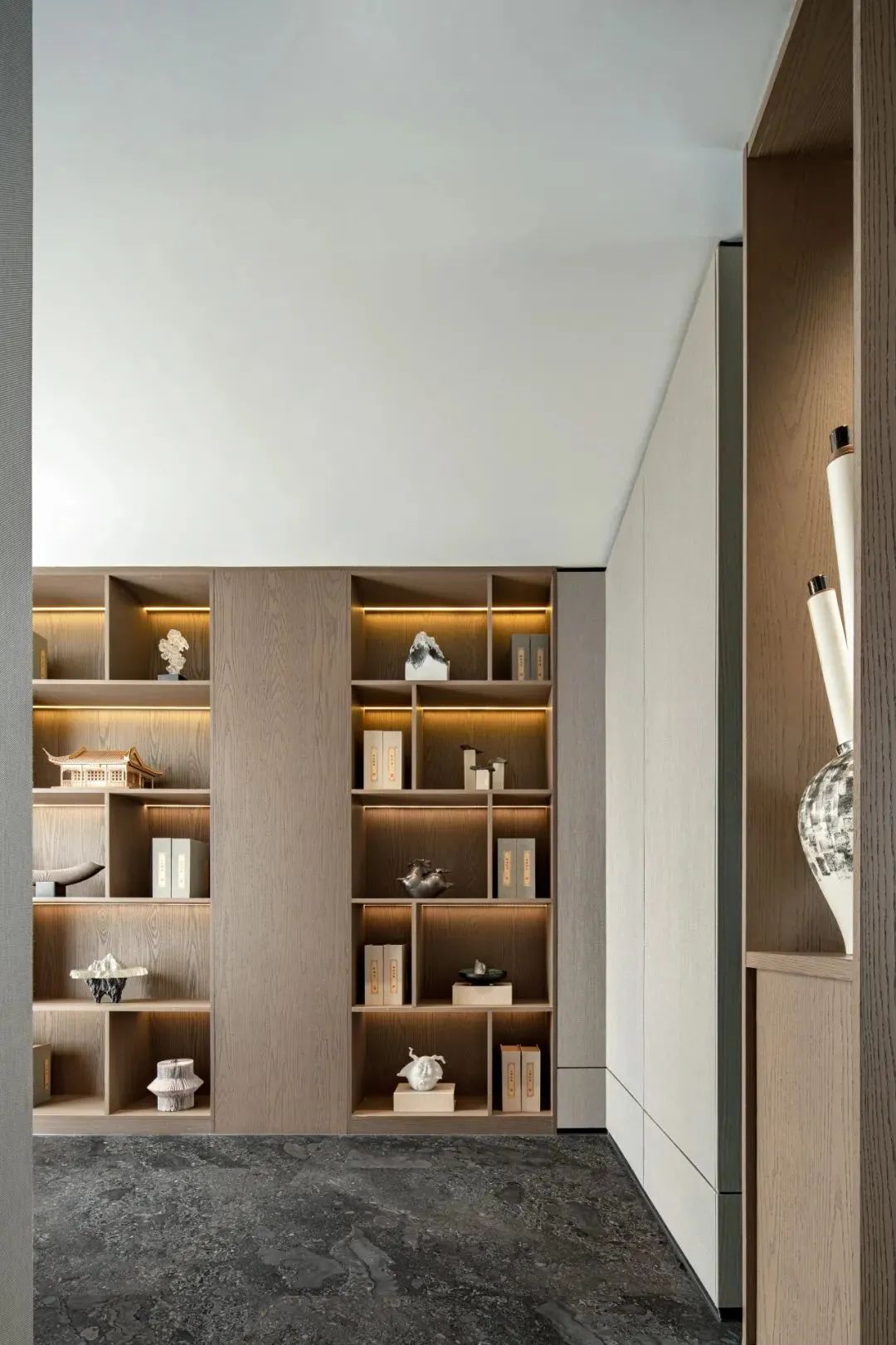 广州 638㎡优雅别墅丨中国广州丨PCDC 派元素设计中心-21