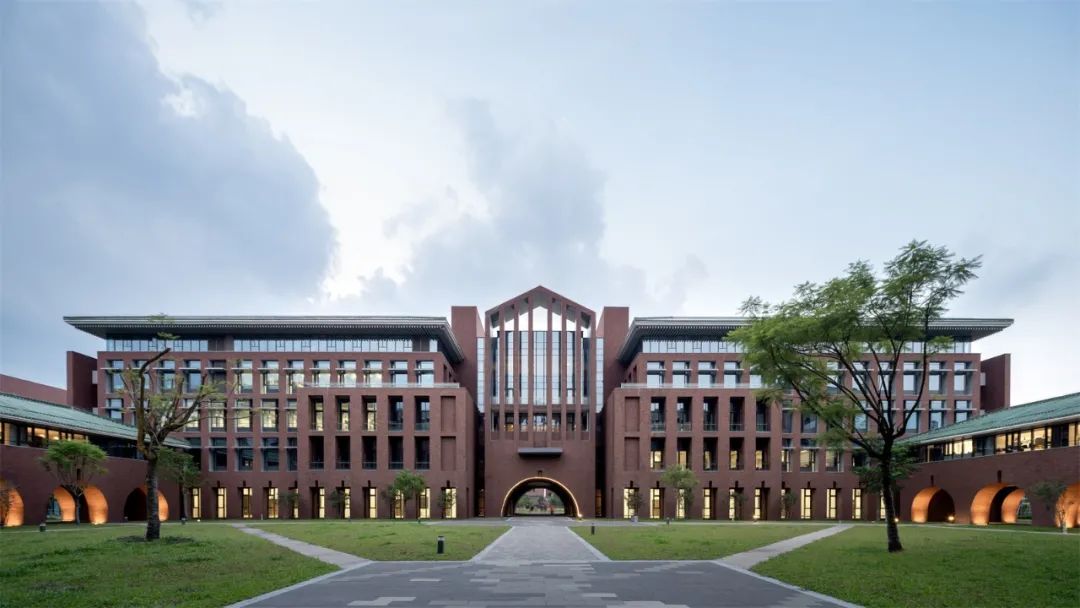 华南理工大学广州国际校区一期工程(公共实验楼)丨中国广州丨华南理工大学建筑设计研究院有限公司-17