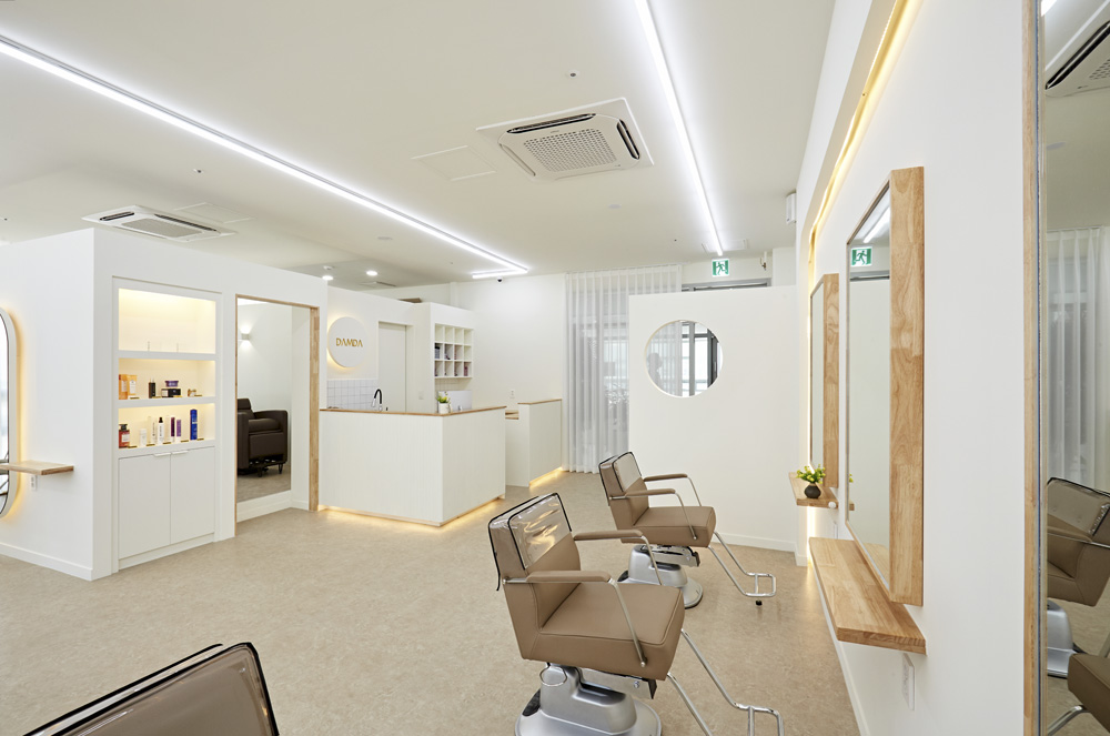 23 平米极简美容室，现代风格设计典范-3