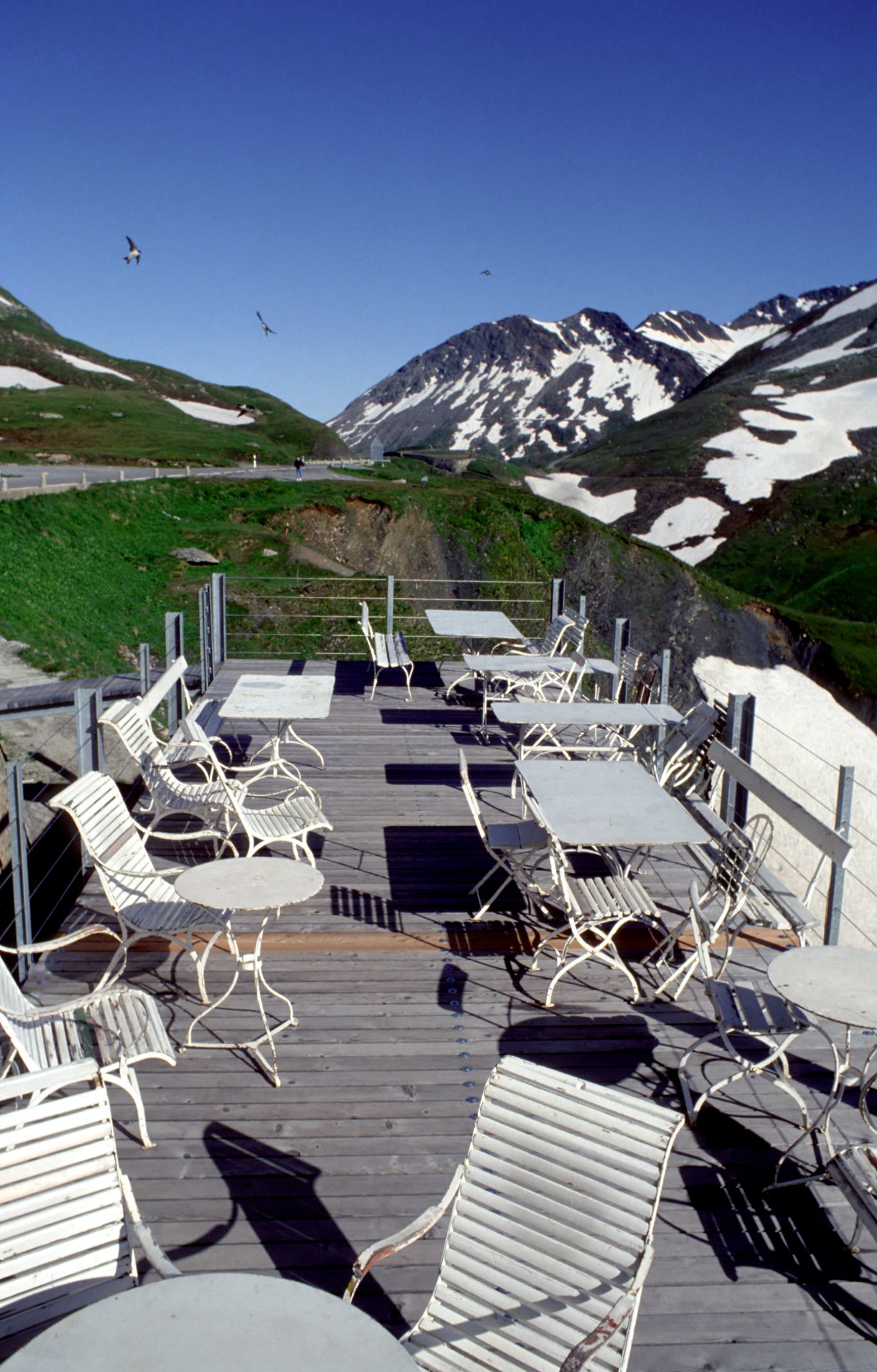 瑞士 Furka Blick 酒店 | 百年历史与现代设计的完美融合-5