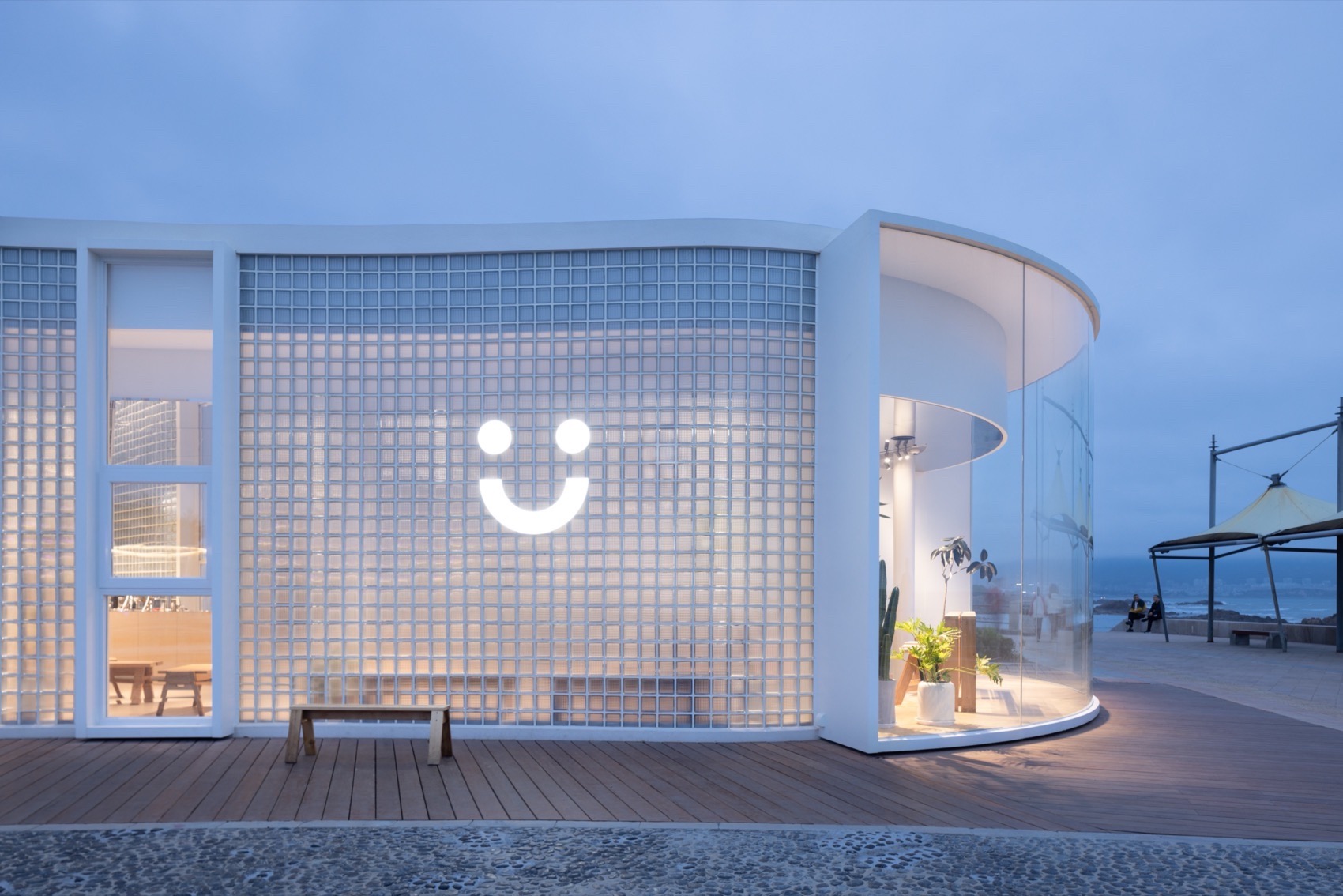 Dotcom Coffee青岛海边店 / Atelier LOONG-50